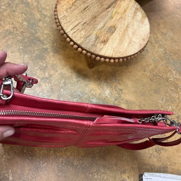 The Sak Limited Edition Pink Leather Crossbody Bag - Picture 15 of 16